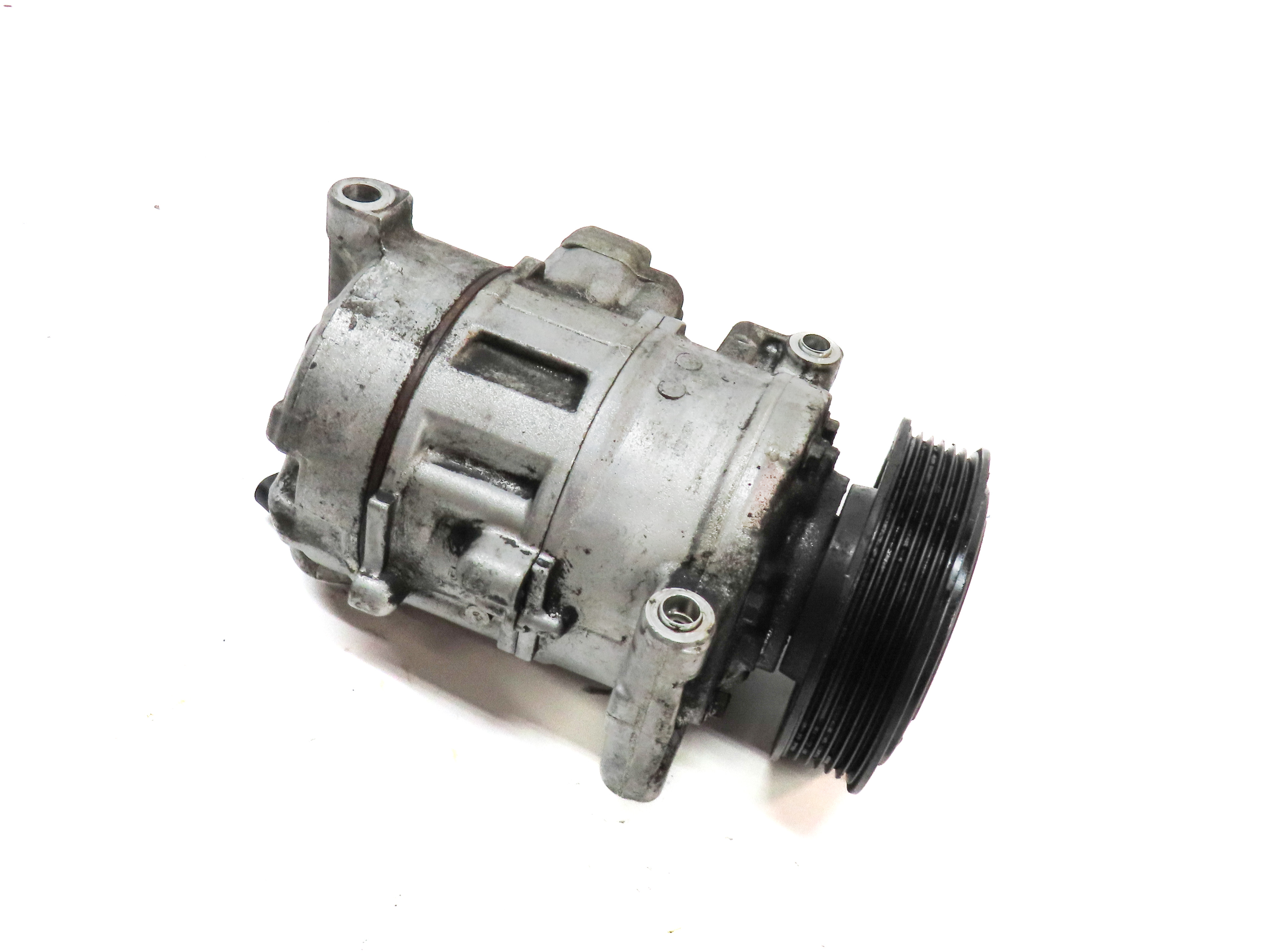 09-18 VW AUDI A3 Q3 TT BEETLE JETTA PASSAT (8P 8U) 2.0L A/C AIR COMPRESSOR PUMP — exact item pictured
